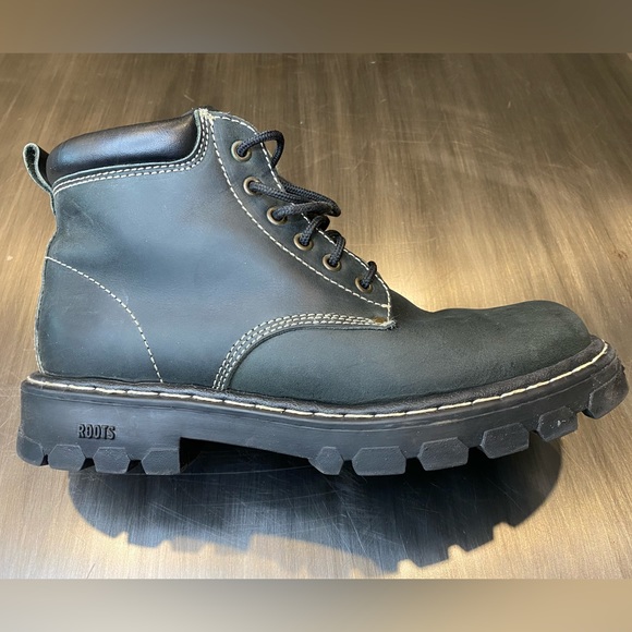 Roots Tuff Boots, Size 10 - Picture 5 of 7